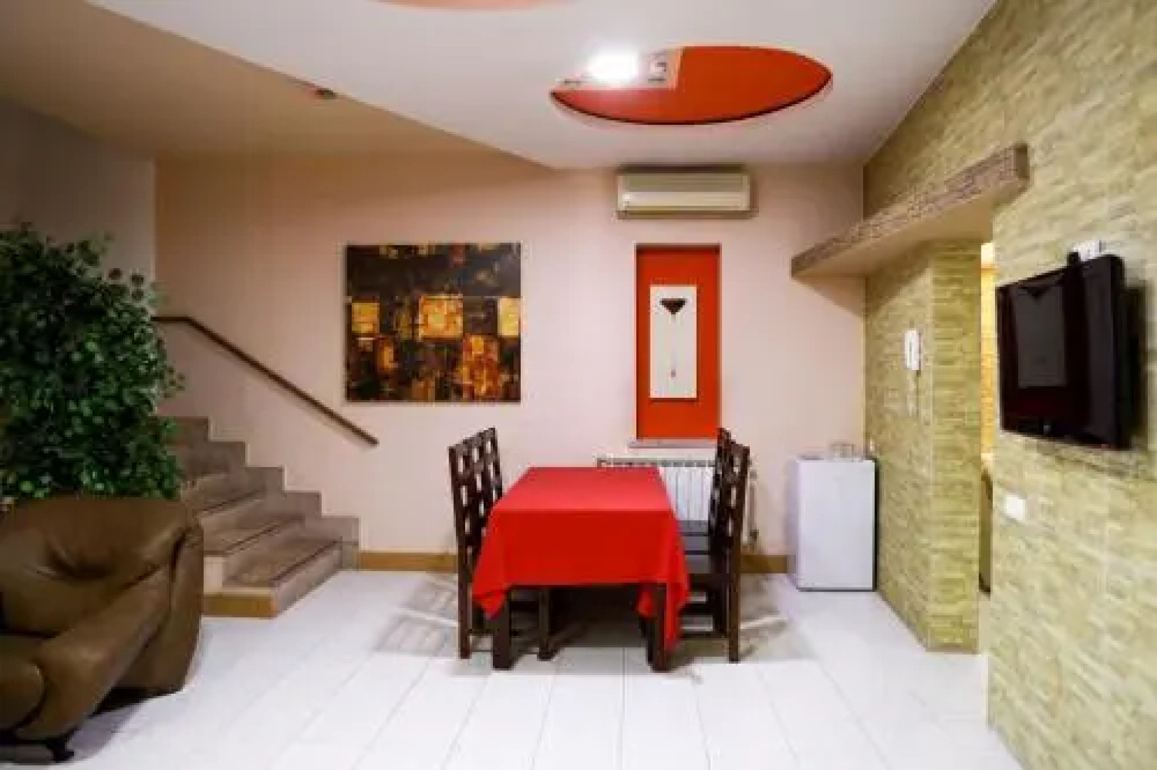 No Problem Hotel at Glinka Street