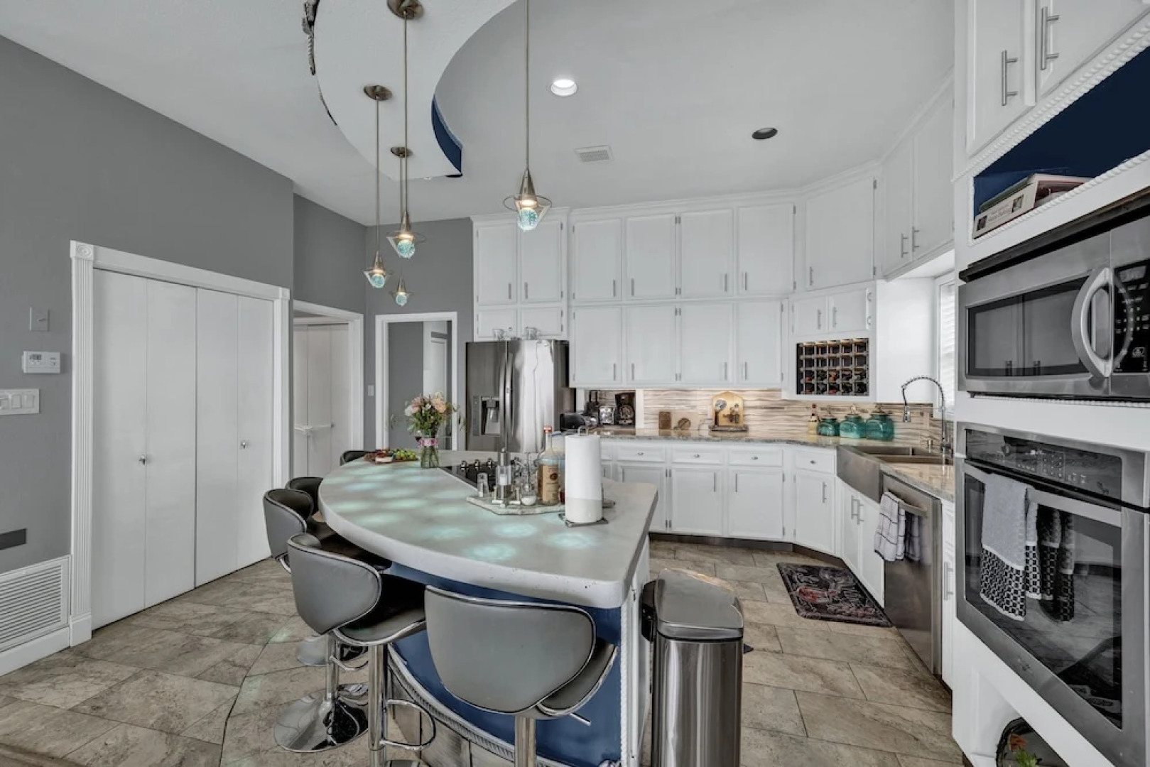 Canyon Lake Luxury Pool Games & Stunning Views