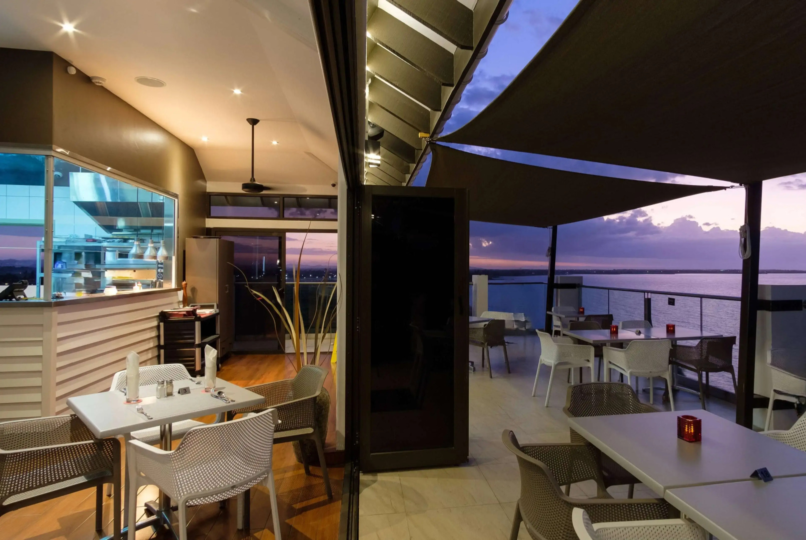 Отель Ramada Suites by Wyndham Wailoaloa Beach Fiji