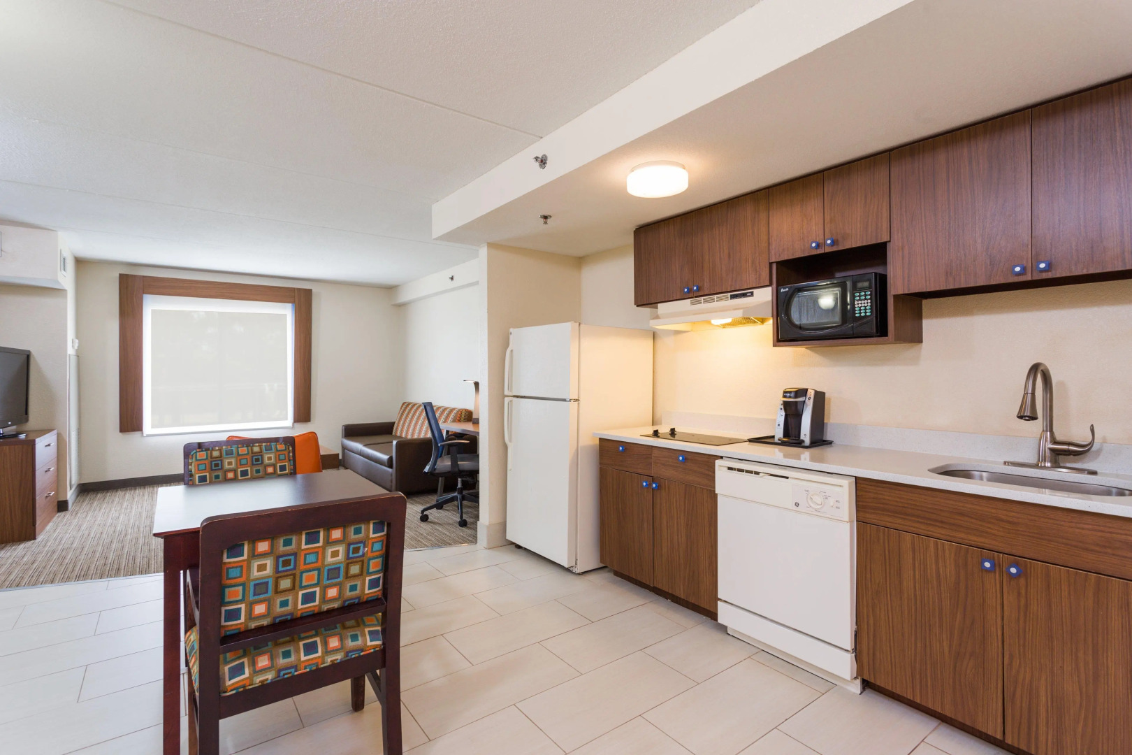 Holiday Inn Express and Suites - Petersburg - Fort Lee by IHG