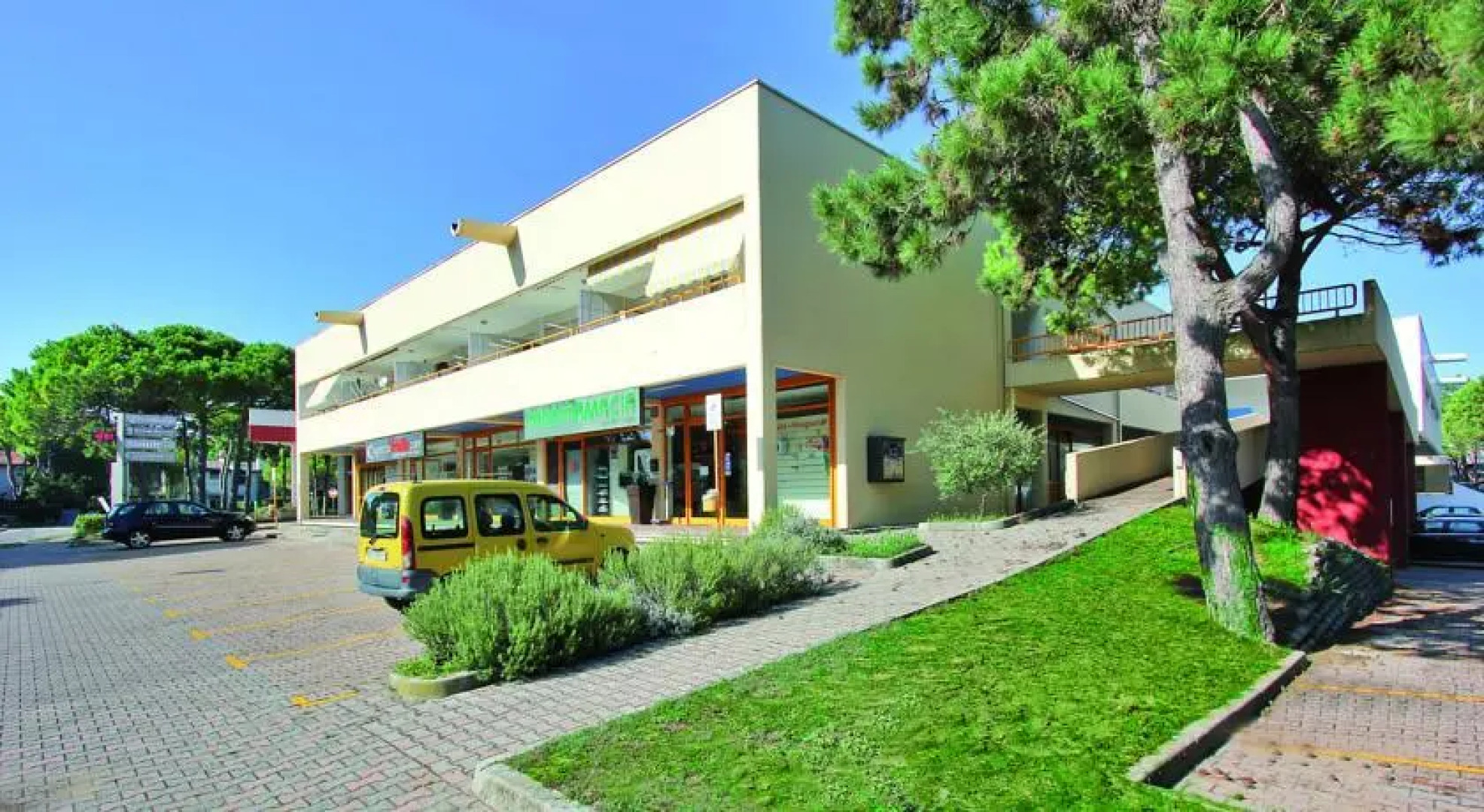 Condominio Riviera 80