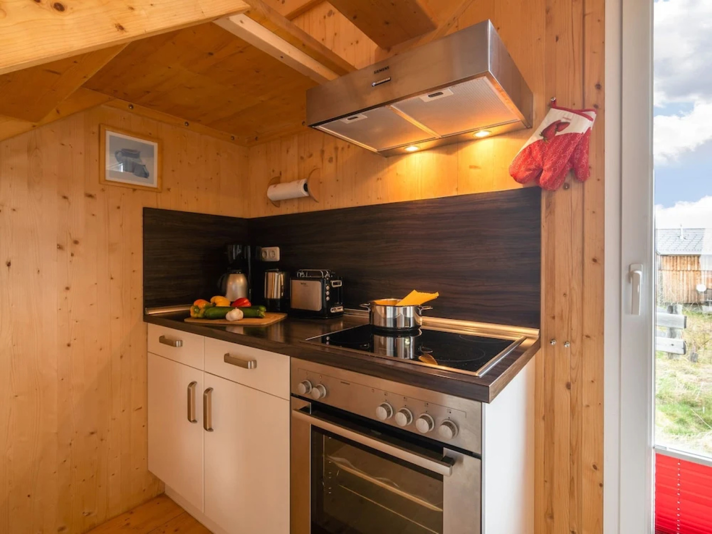 Mountain Chalet in Klippitztörl Near Forest With Garden & Parking