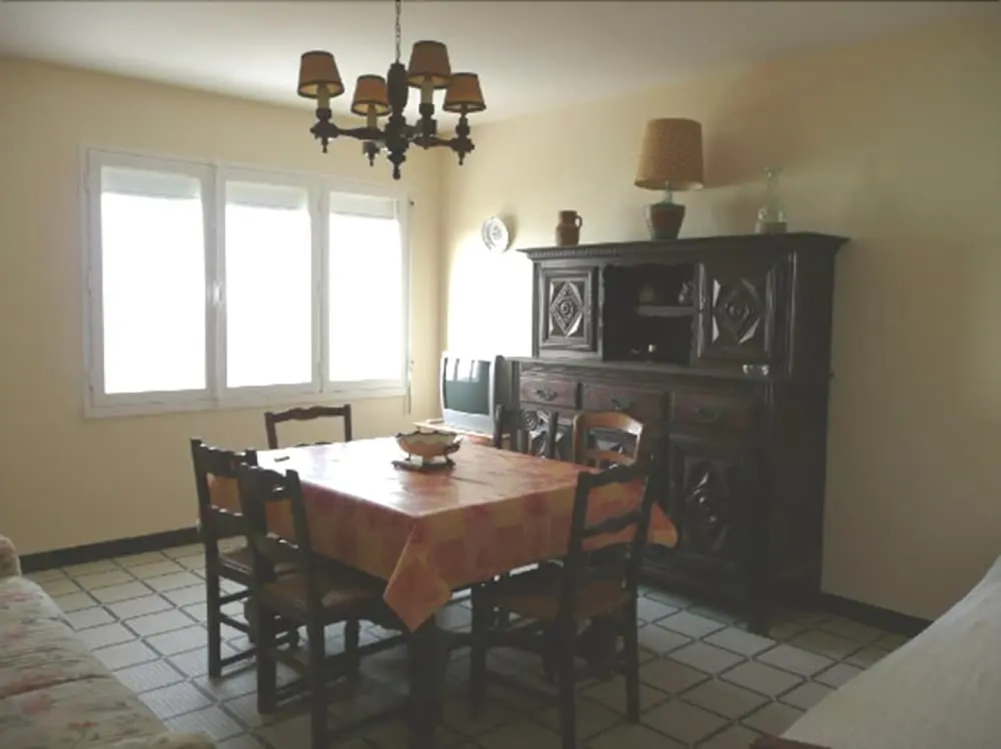 James Locations Houät