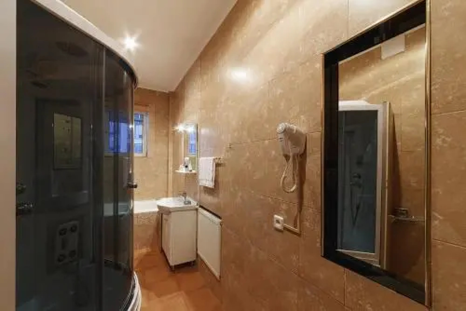 Centreville Apartments