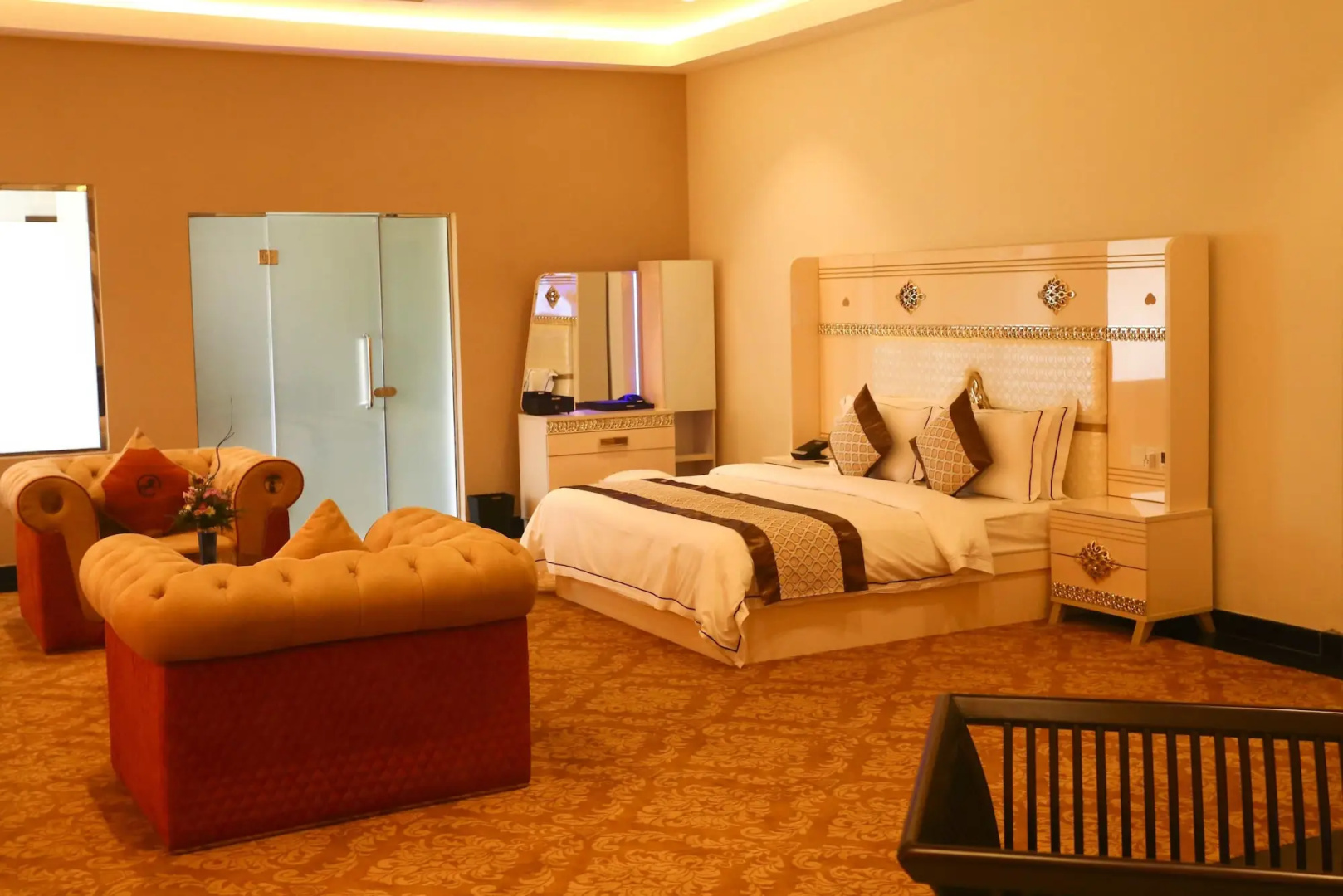 The Grand Mountain Hotel