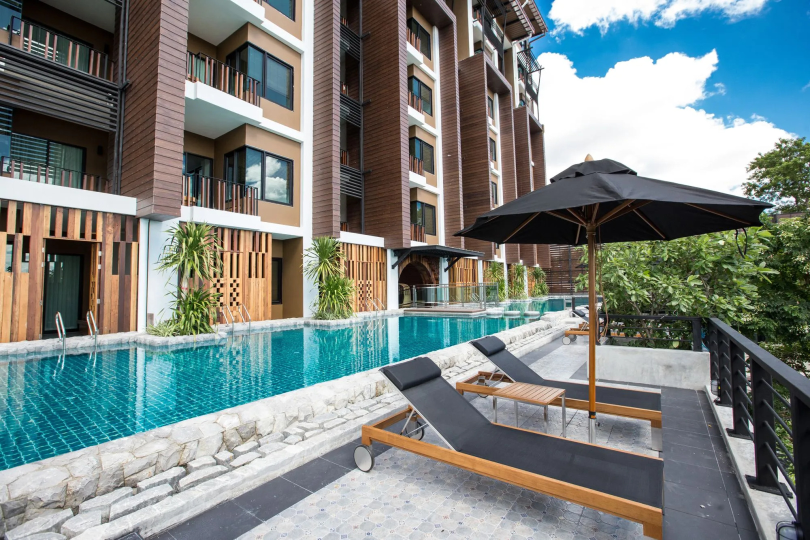 Natee The Riverfront Hotel Kanchanaburi