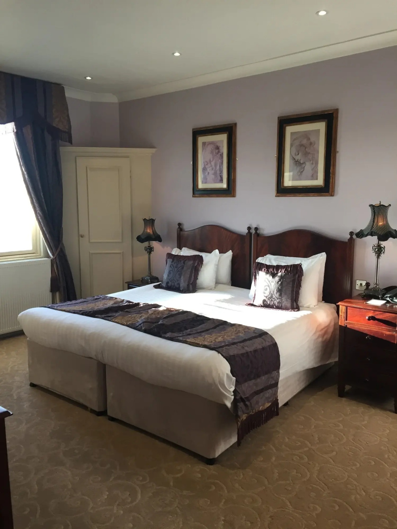 Ye Olde Bell Hotel & Spa