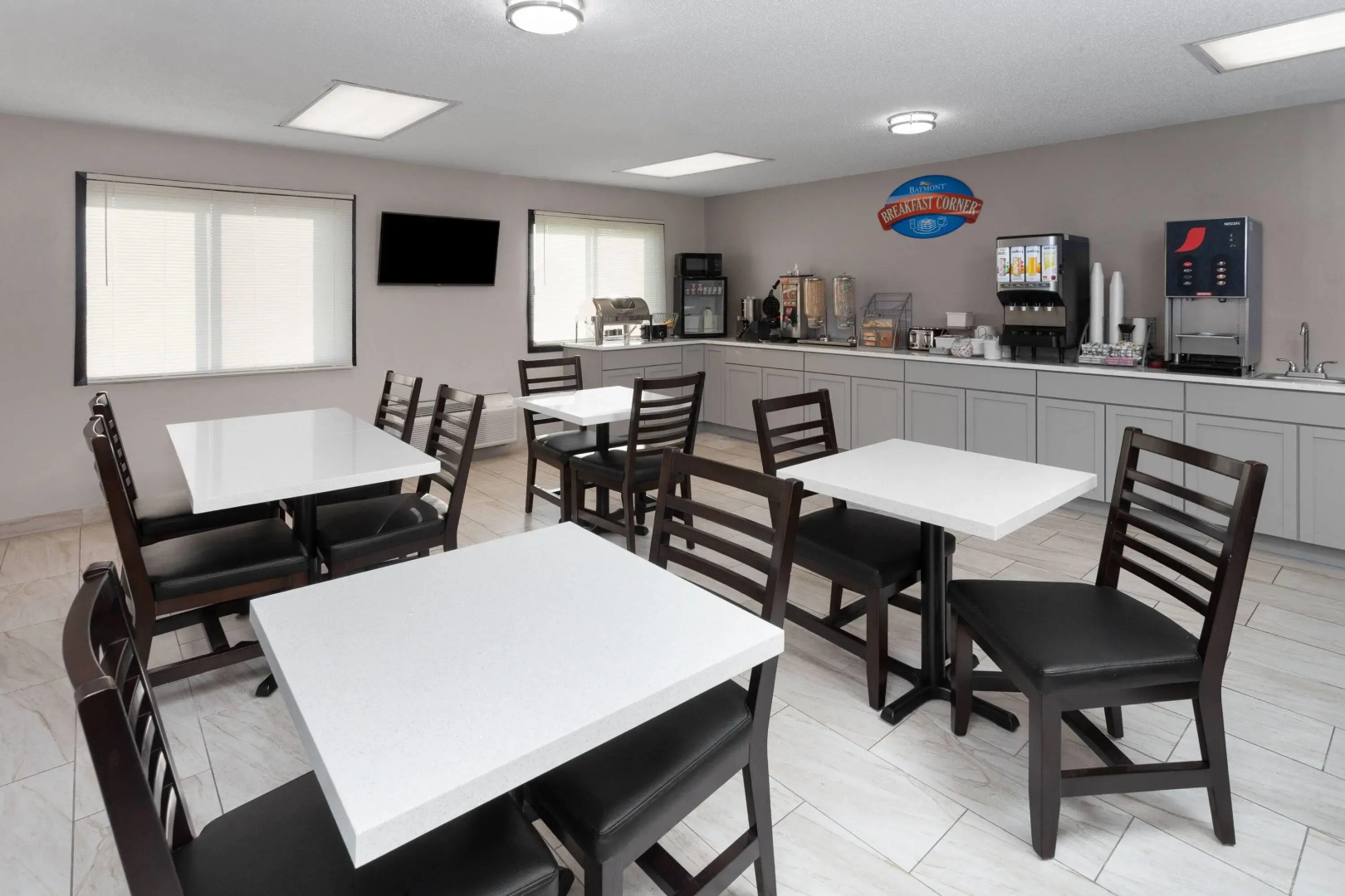 Baymont by Wyndham Oshkosh Airport