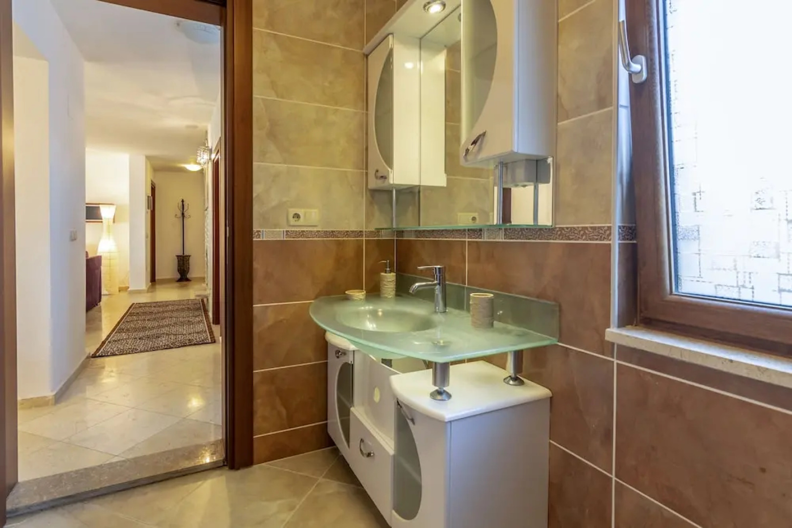 Calypso Lakeview Villas