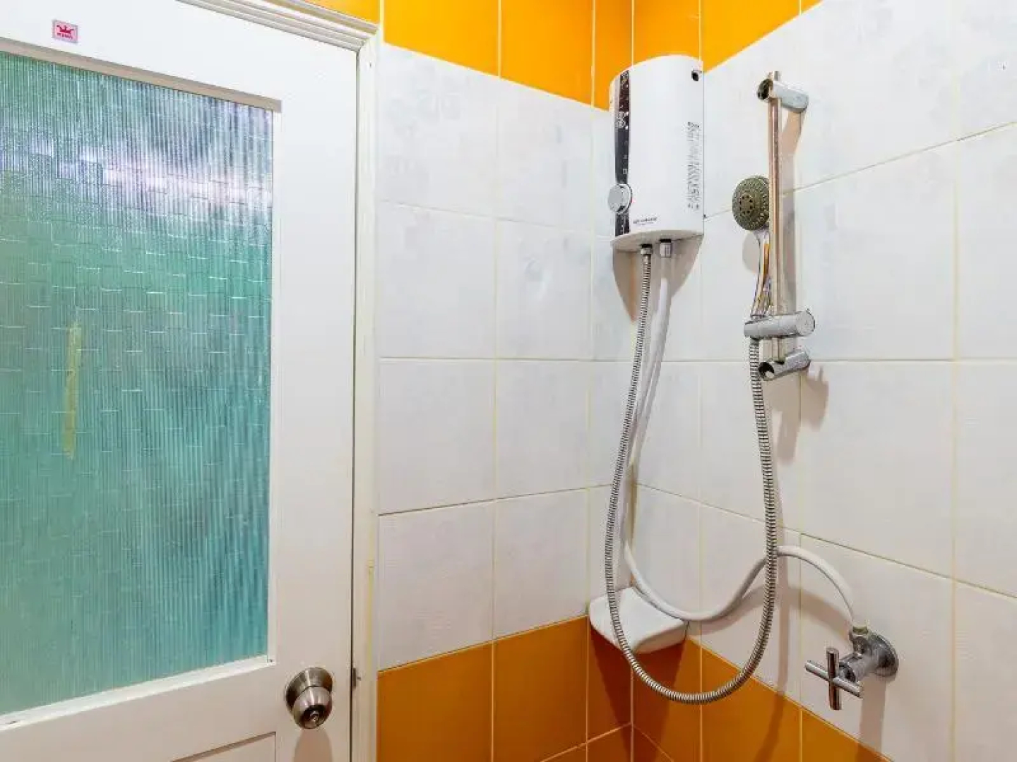 Baan Tonpai Koh Larn