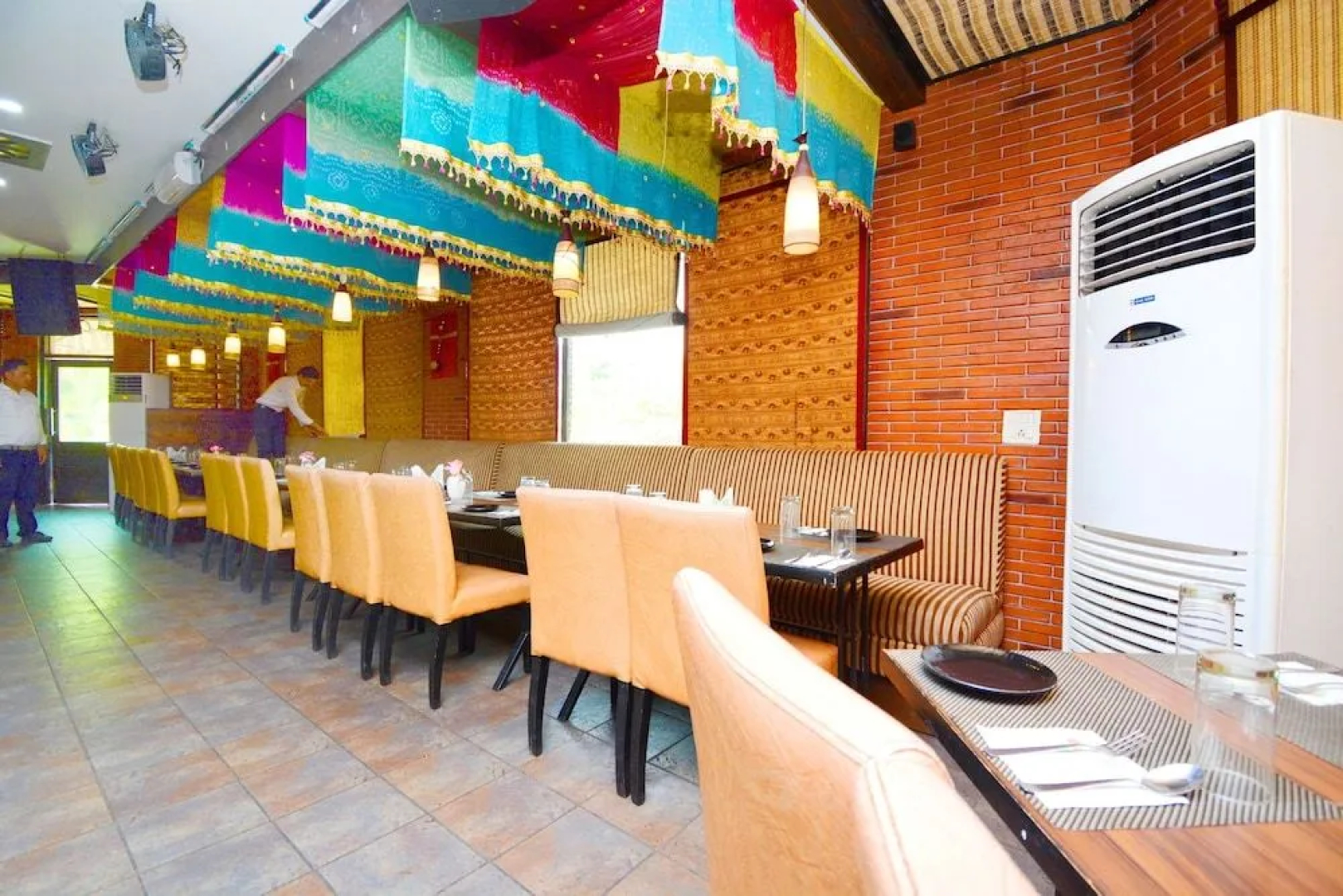 Oyo 37208 Dlm Valley Resorts