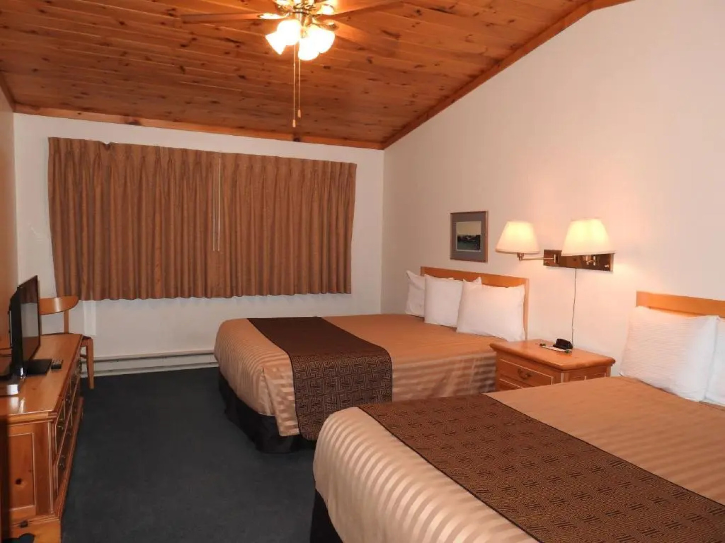 Superior Ridge Resort Motel
