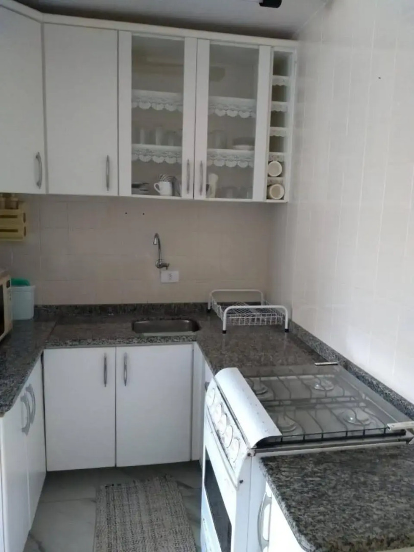 APTO TÉRREO a 50 Metros do MAR em Condomínio com PISCINAS MARAVILHOSAS