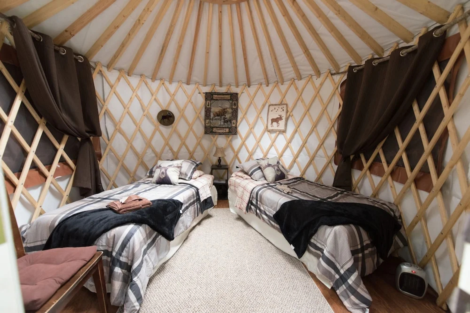 Nauti Otter Inn and Yurt Village