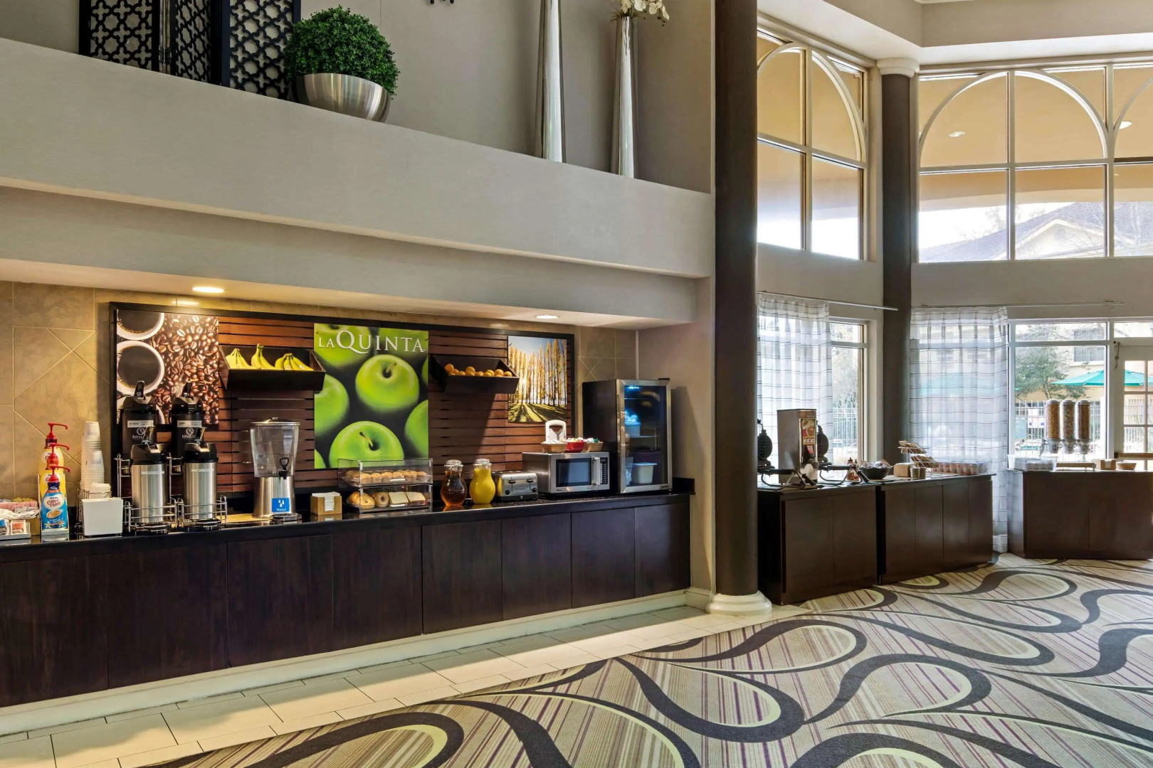 La Quinta Inn & Suites by Wyndham Macon