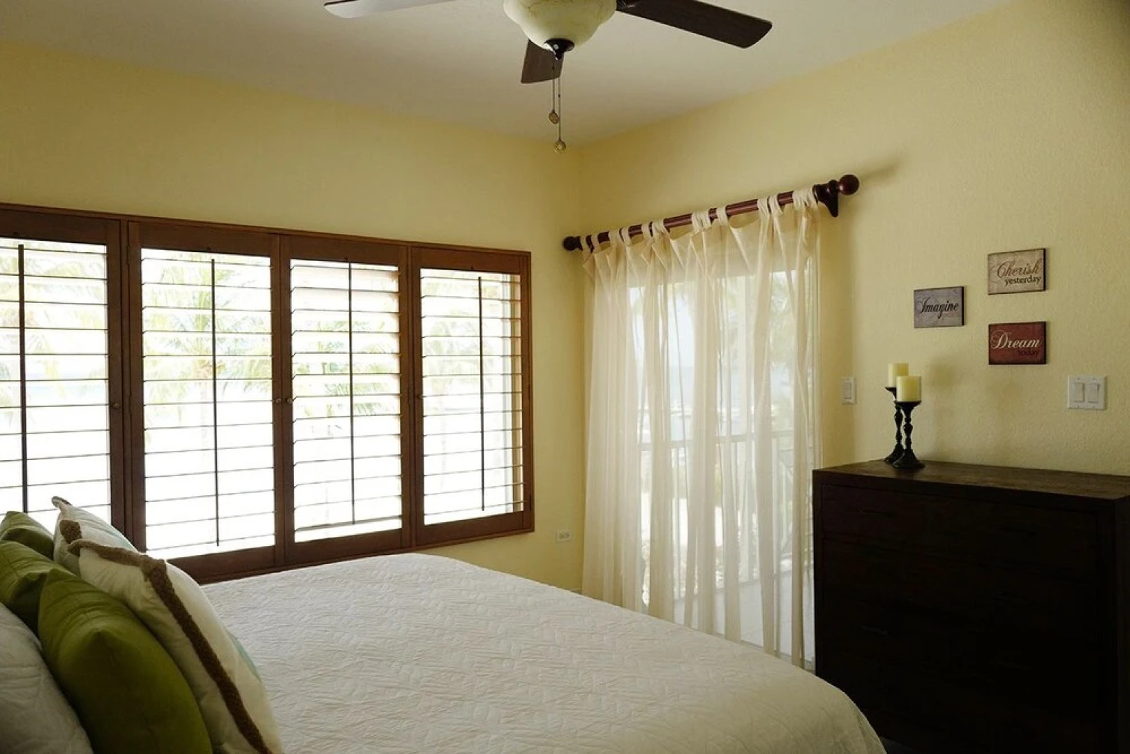 7 Up Condo by Cayman Vacation