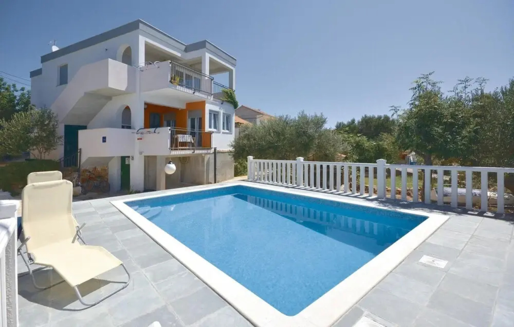 Beautiful Apartment in Drvenik Mali With 4 Bedrooms, Sauna and Outdoor Swimming Pool