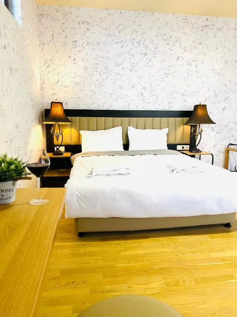 Green Hotel ANG