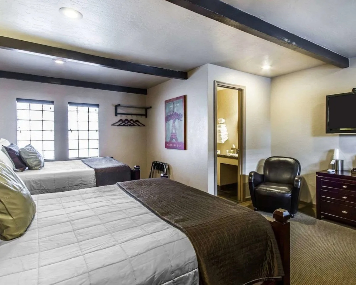 Rodeway Inn & Suites Downtowner-Rte 66
