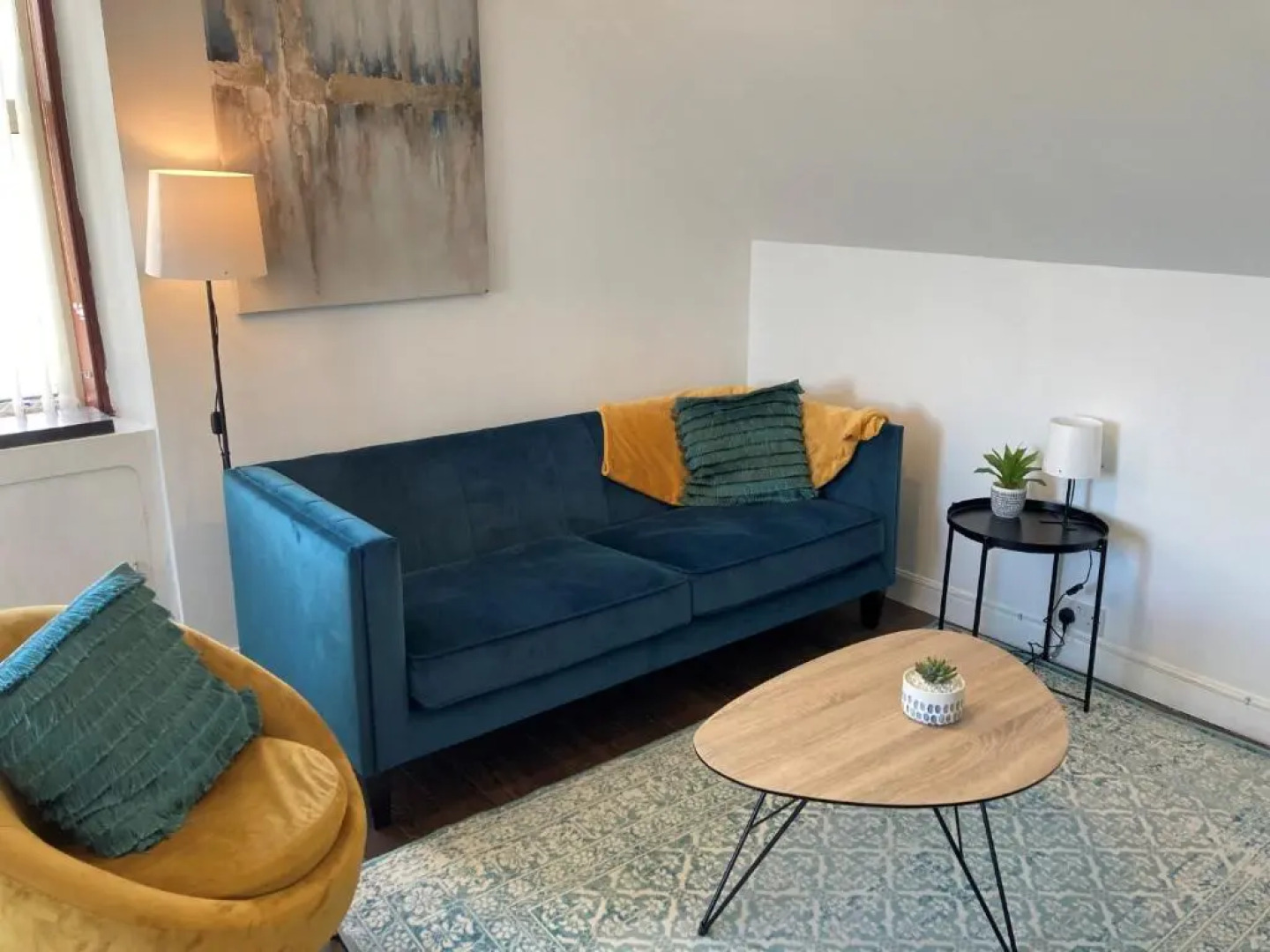 2 Bedroom Apartment, With Free Parking