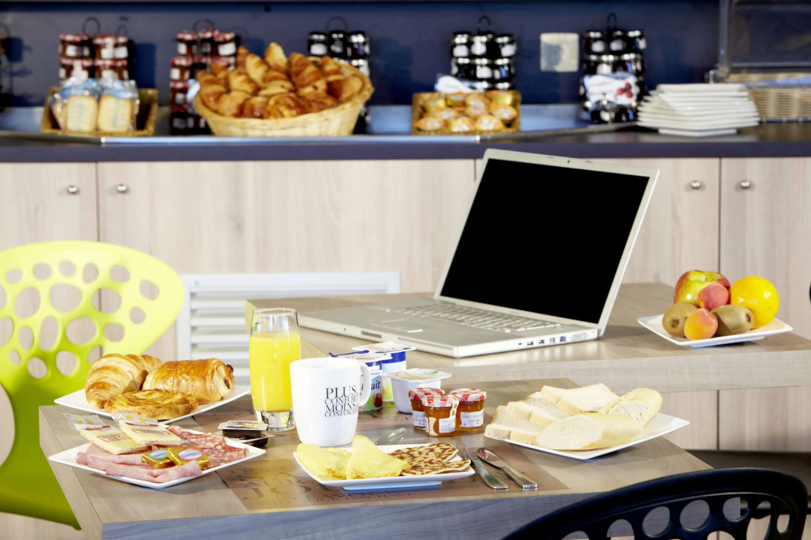 Hôtel Kyriad Lyon Est