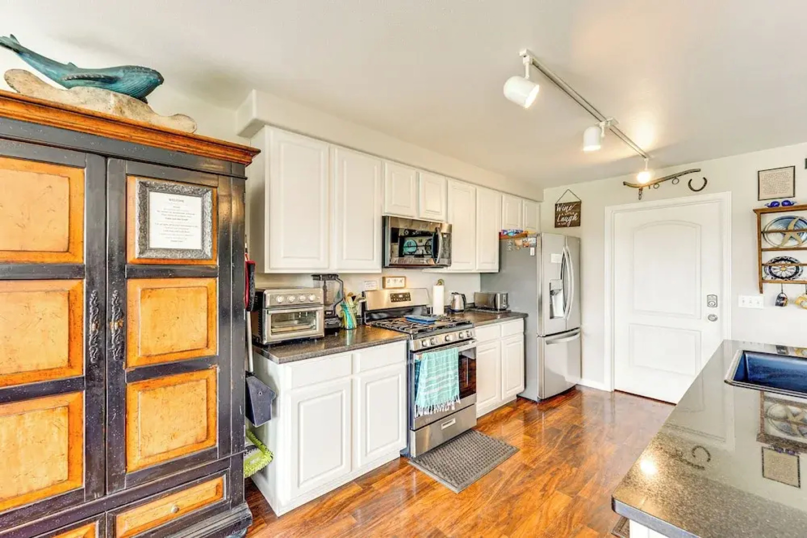 Soldotna Home w/ Yard, Walk to Kenai River!