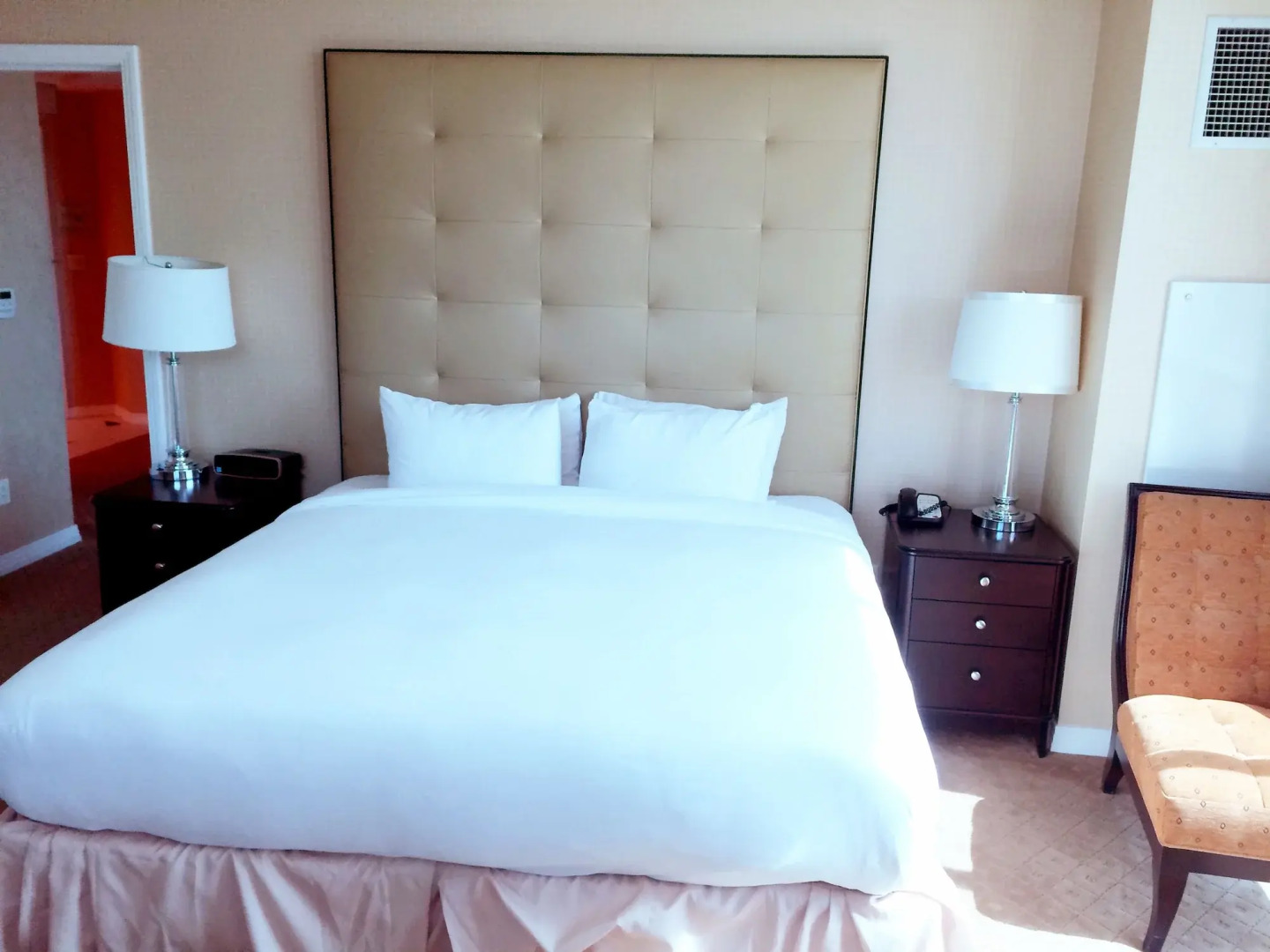 Luxury Suites International At The Signature