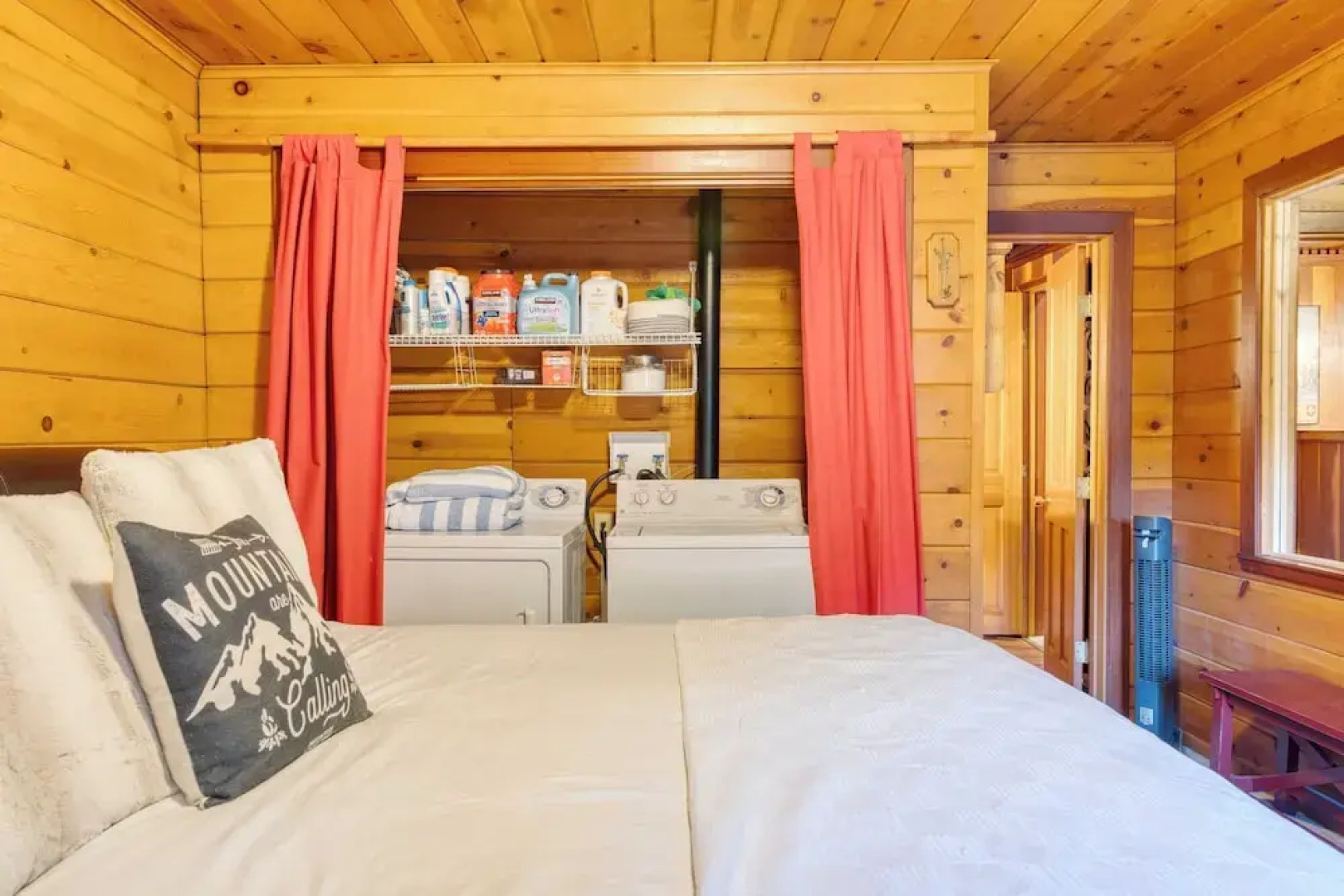 Riversong Lodge by Avantstay Sauna + Hot Tub On The Truckee River