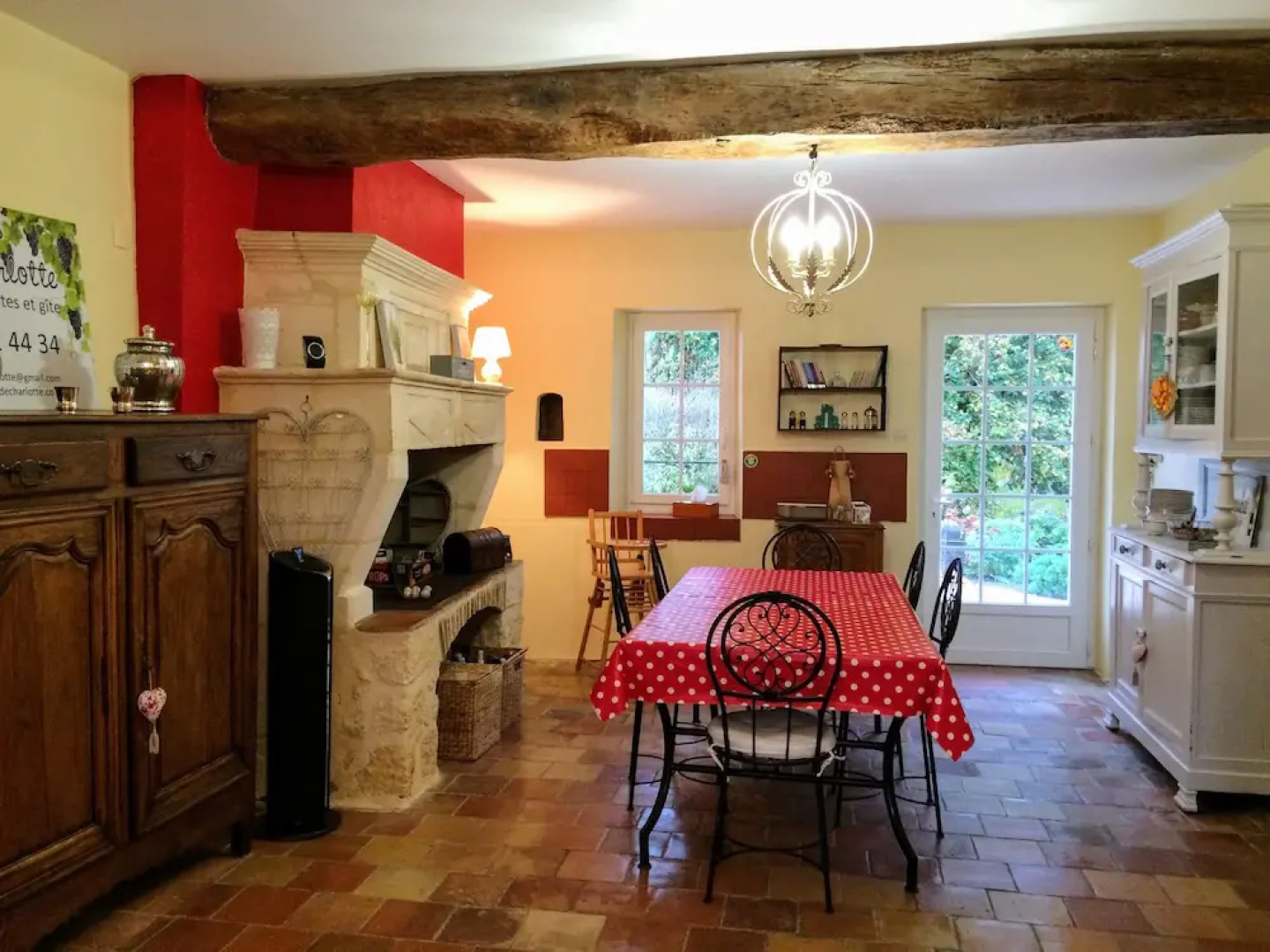 Les Vignes De Charlotte