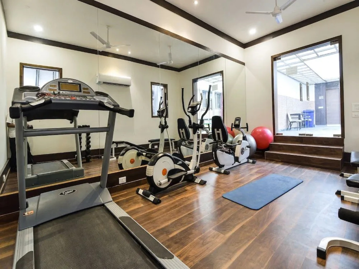 OYO Townhouse 228 Hotel Alana