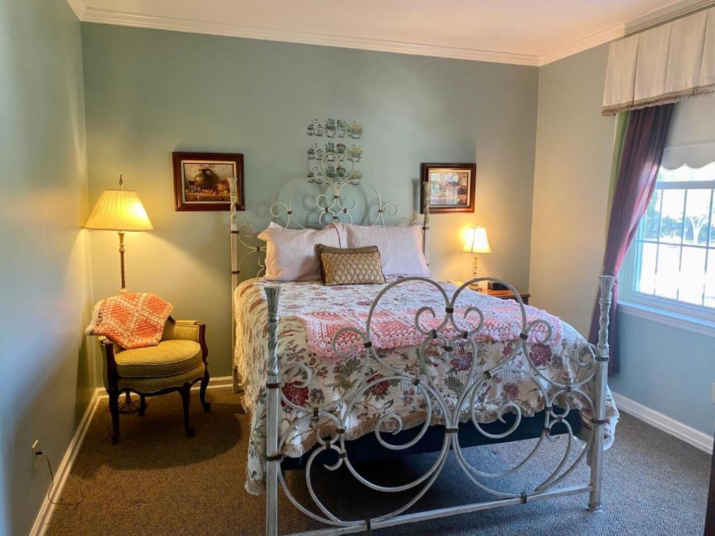 The Cypress Inn Bed & Breakfast