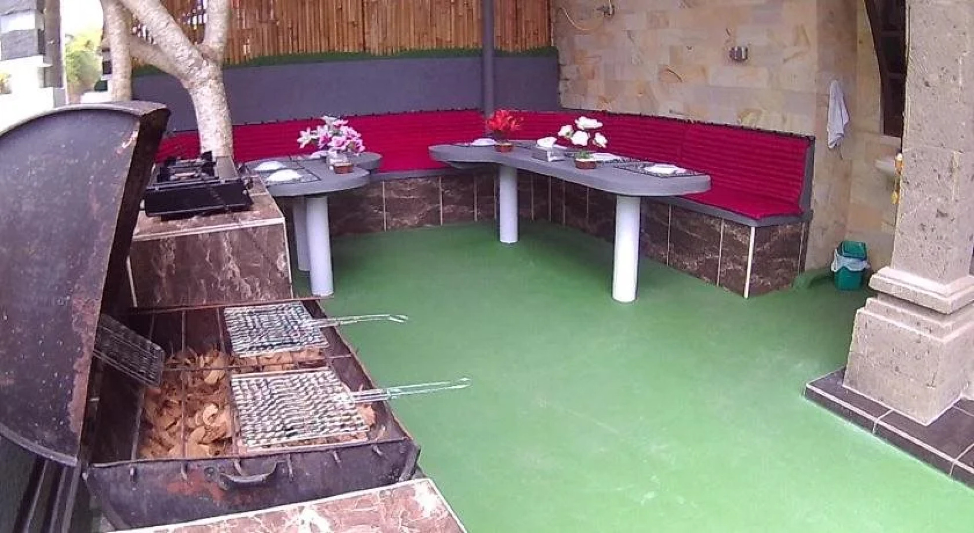 24/7 Bed & Breakfast