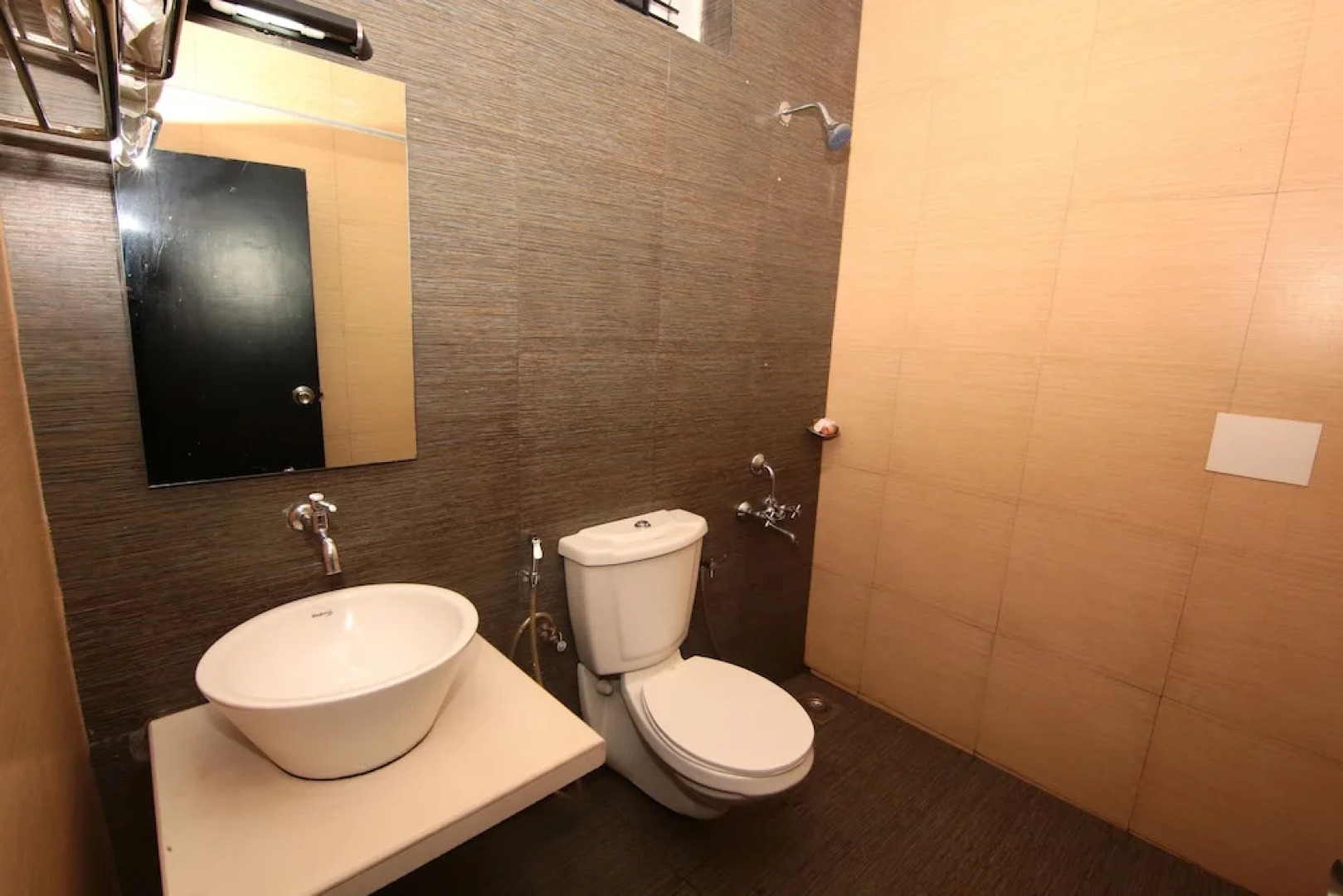 OYO 7630 Edassery Village