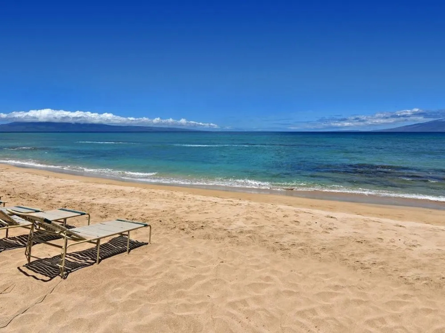 Lower Honoapiilani Condo Unit #404 2 Bedrooms 2 Bathrooms Condo