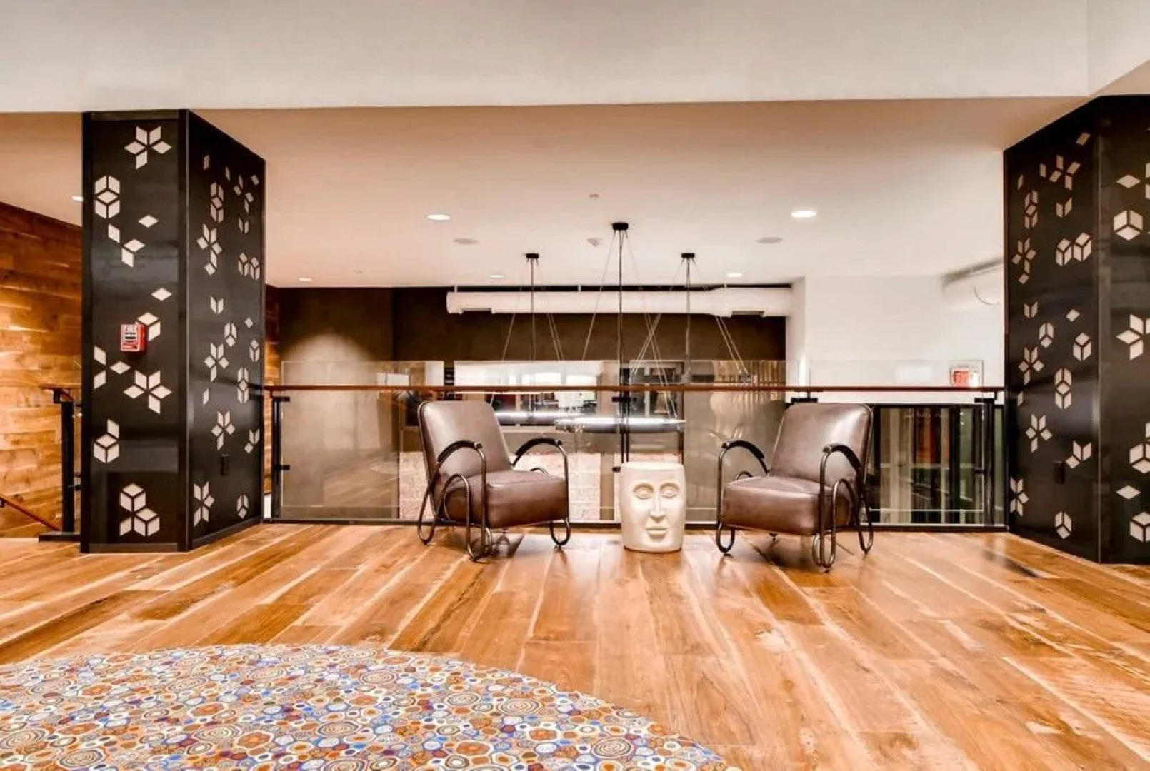 Global Luxury Suites at South Arlington