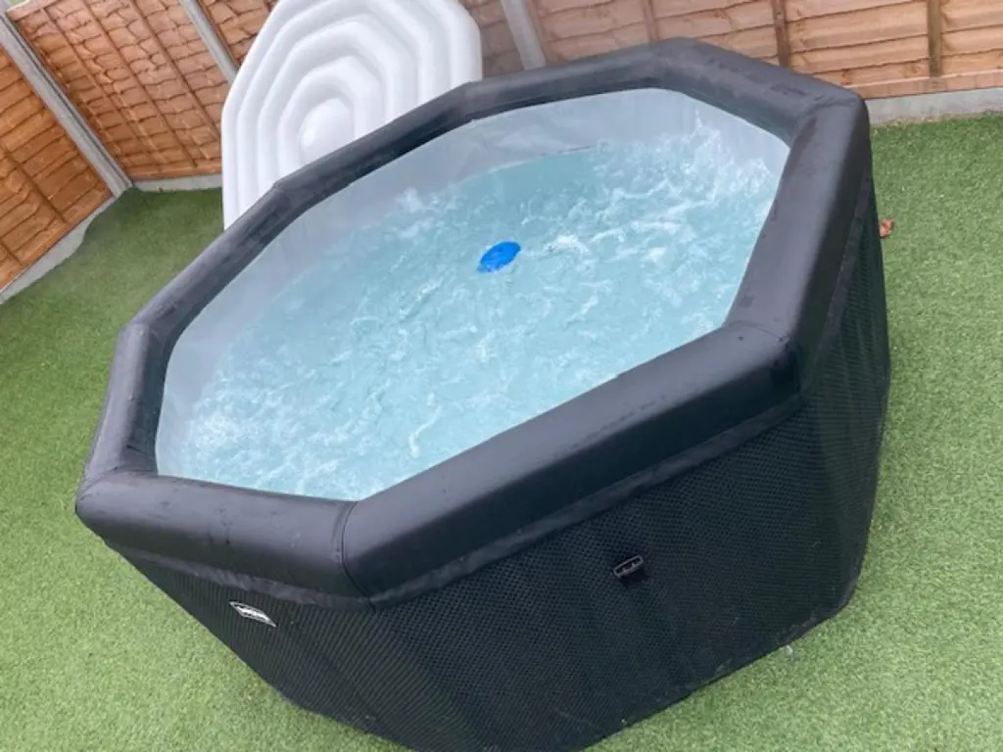 Stunning 5-bed Cabin in Ashton Under Hill