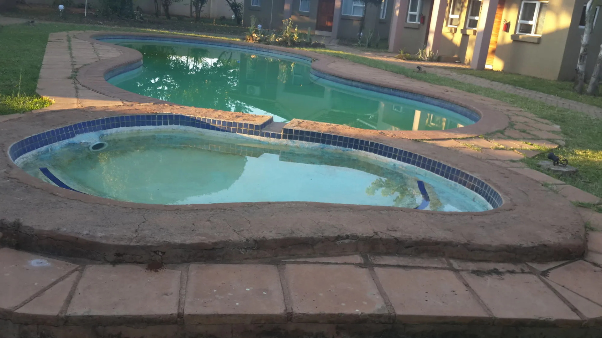 Tasha Lodge and Tours