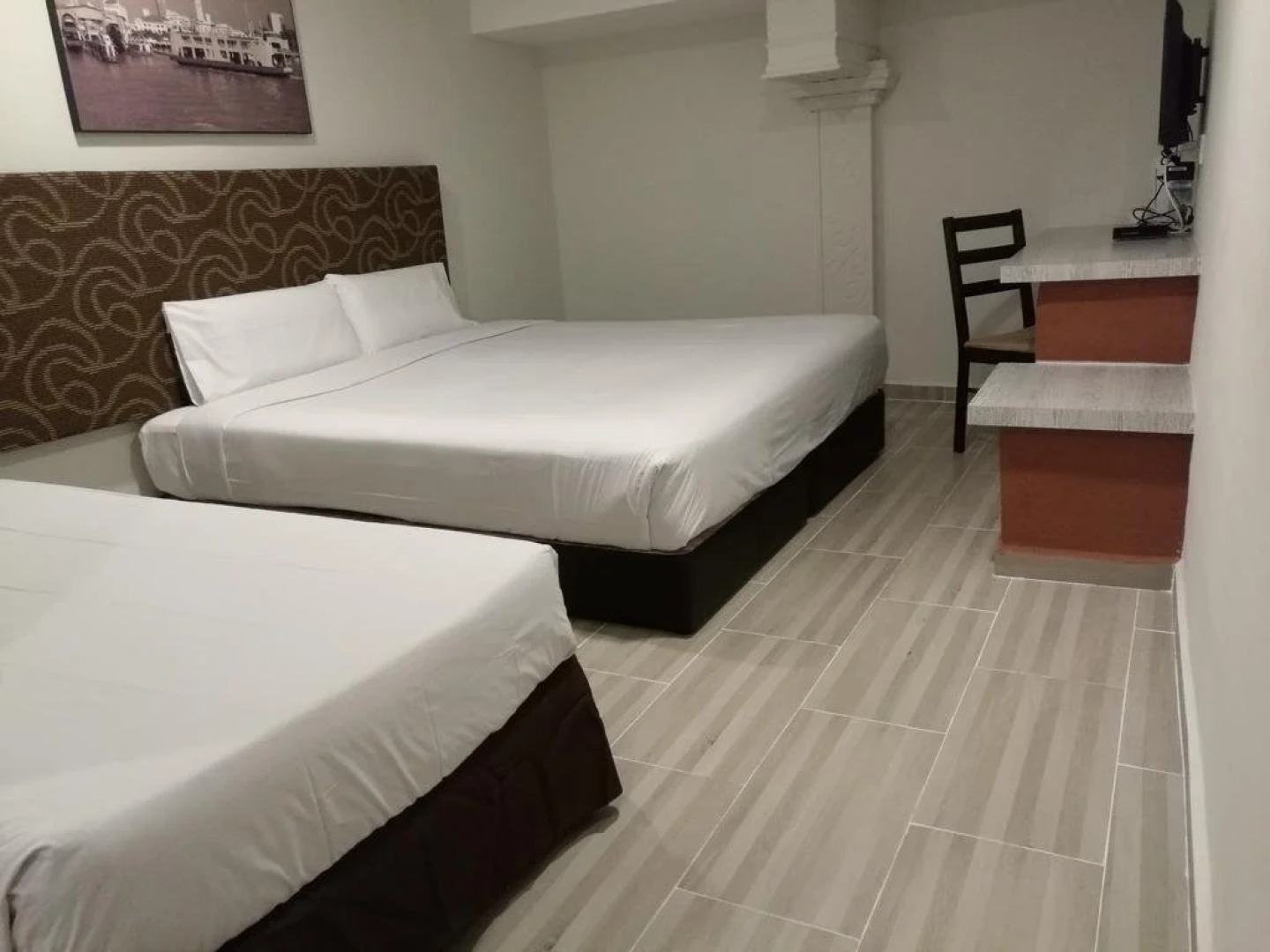 Station Gold Budget Hotel