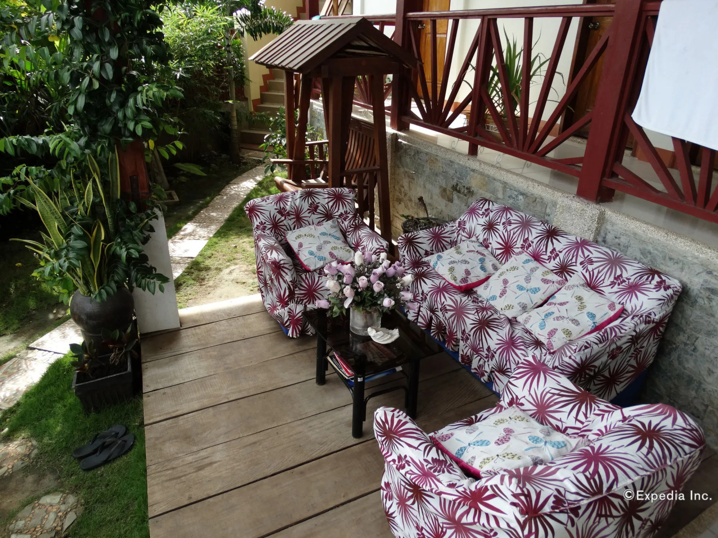 Royal Paradise Guesthouse