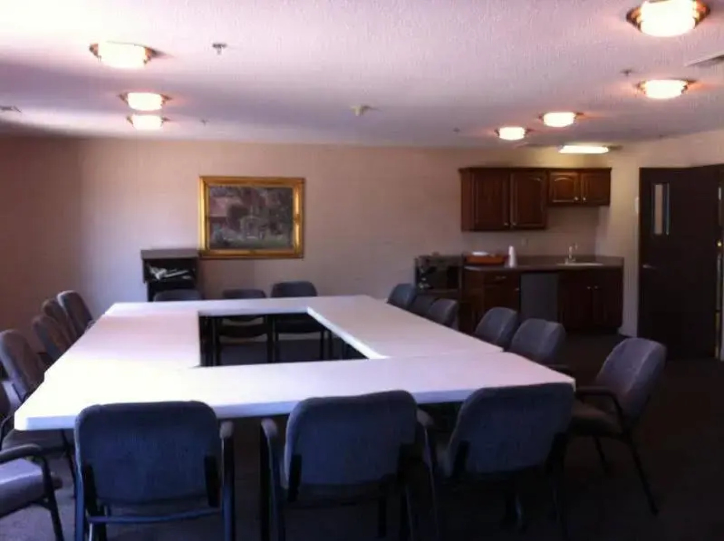 Super 8 by Wyndham Calvert City Kentucky Lake Area