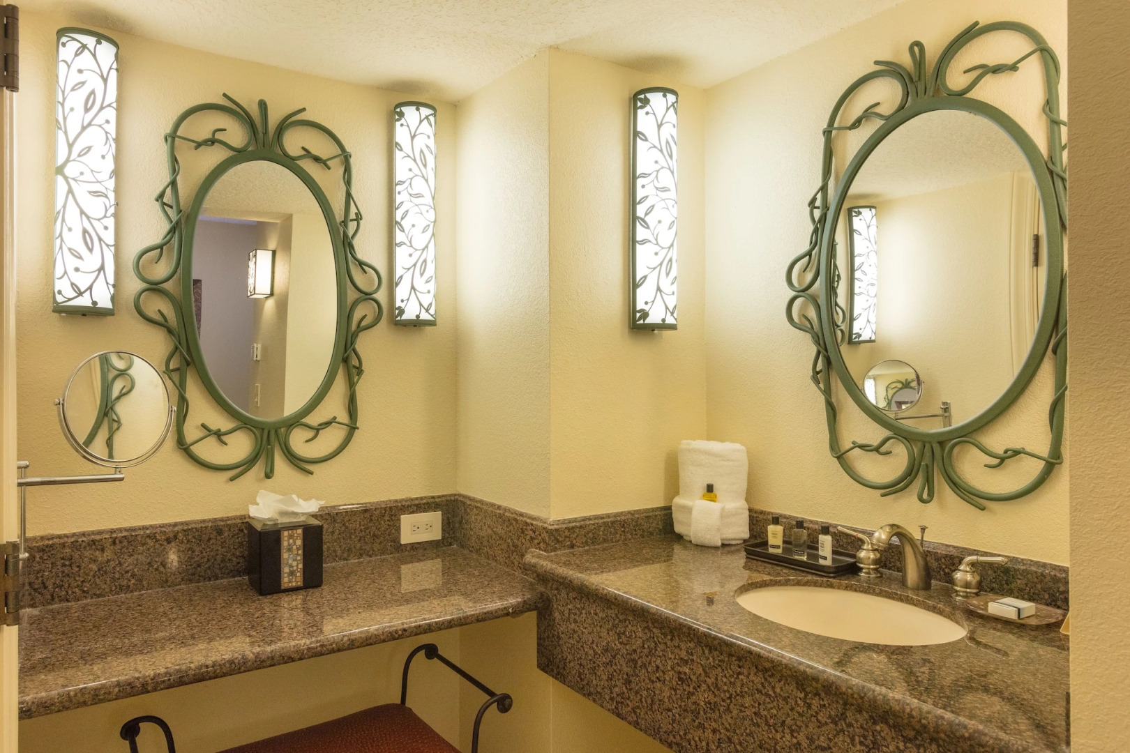 Castillo Real St. Augustine Beach,Tapestry Collection Hilton