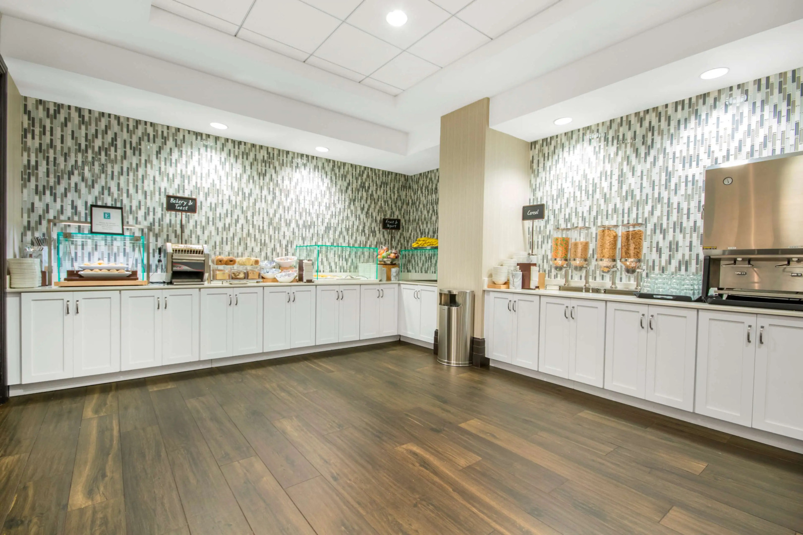 Embassy Suites Louisville Downtown