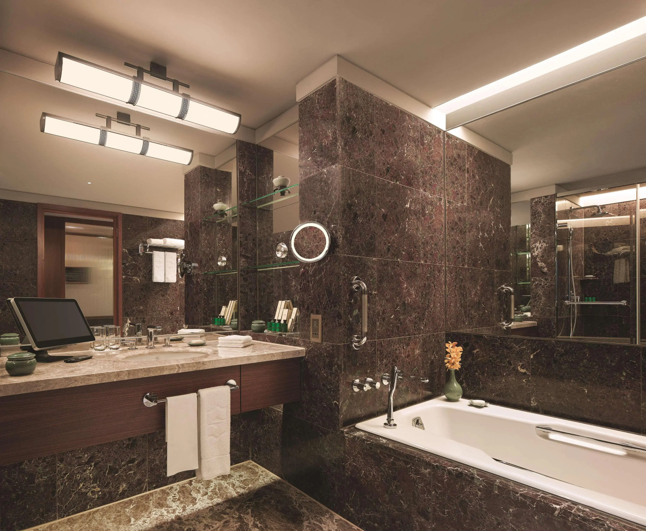 Shangri-La Far Eastern, Taipei