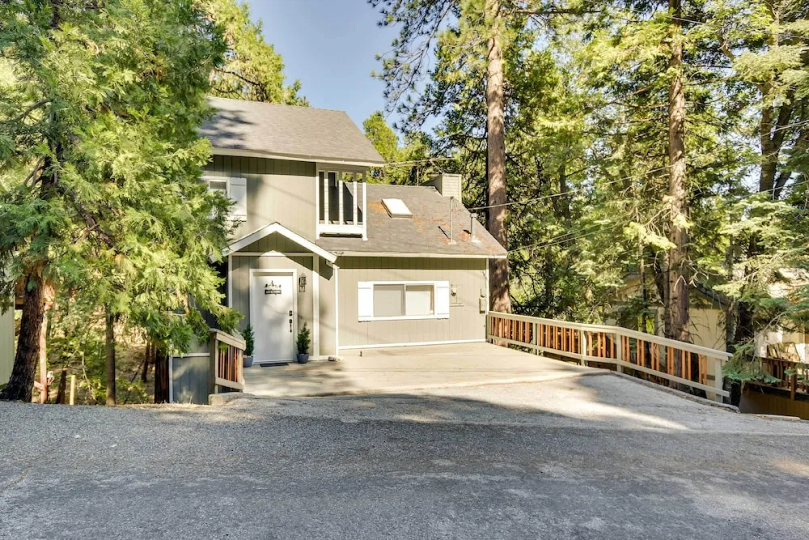 'peaceful Pines' Running Springs Home w/ 3 Decks