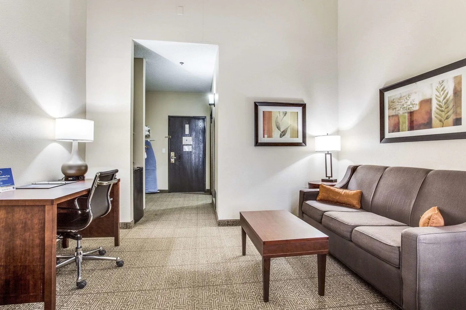 Comfort Inn & Suites Love Field - Dallas Market Center