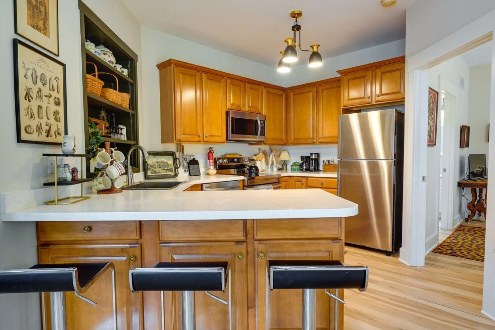 Charming Granville Home w/ Porch - Walk Downtown!