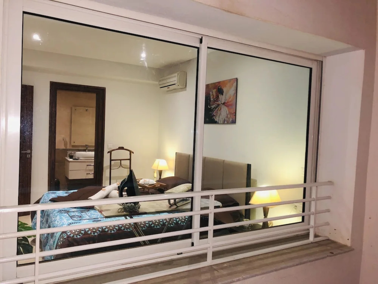 Business & View & jacuzzi