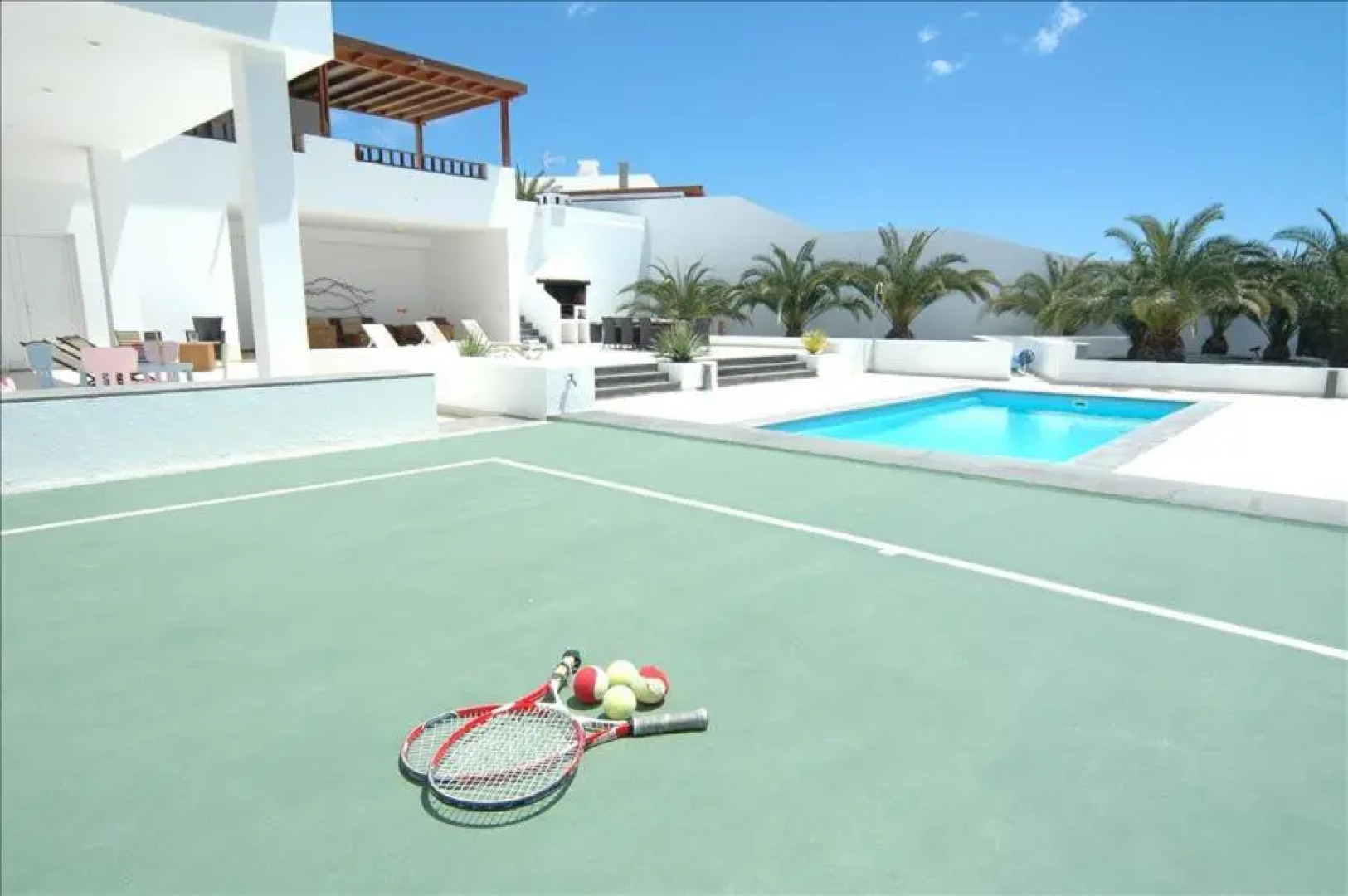 Casa Puerto Calero Grande - A wonderful 6 bedroom villa - Short stroll from the Marina