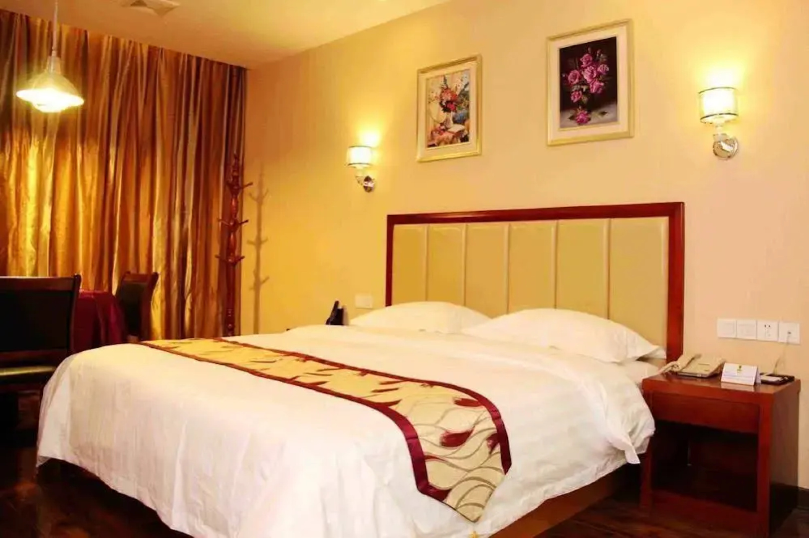 Super 8 Hotel