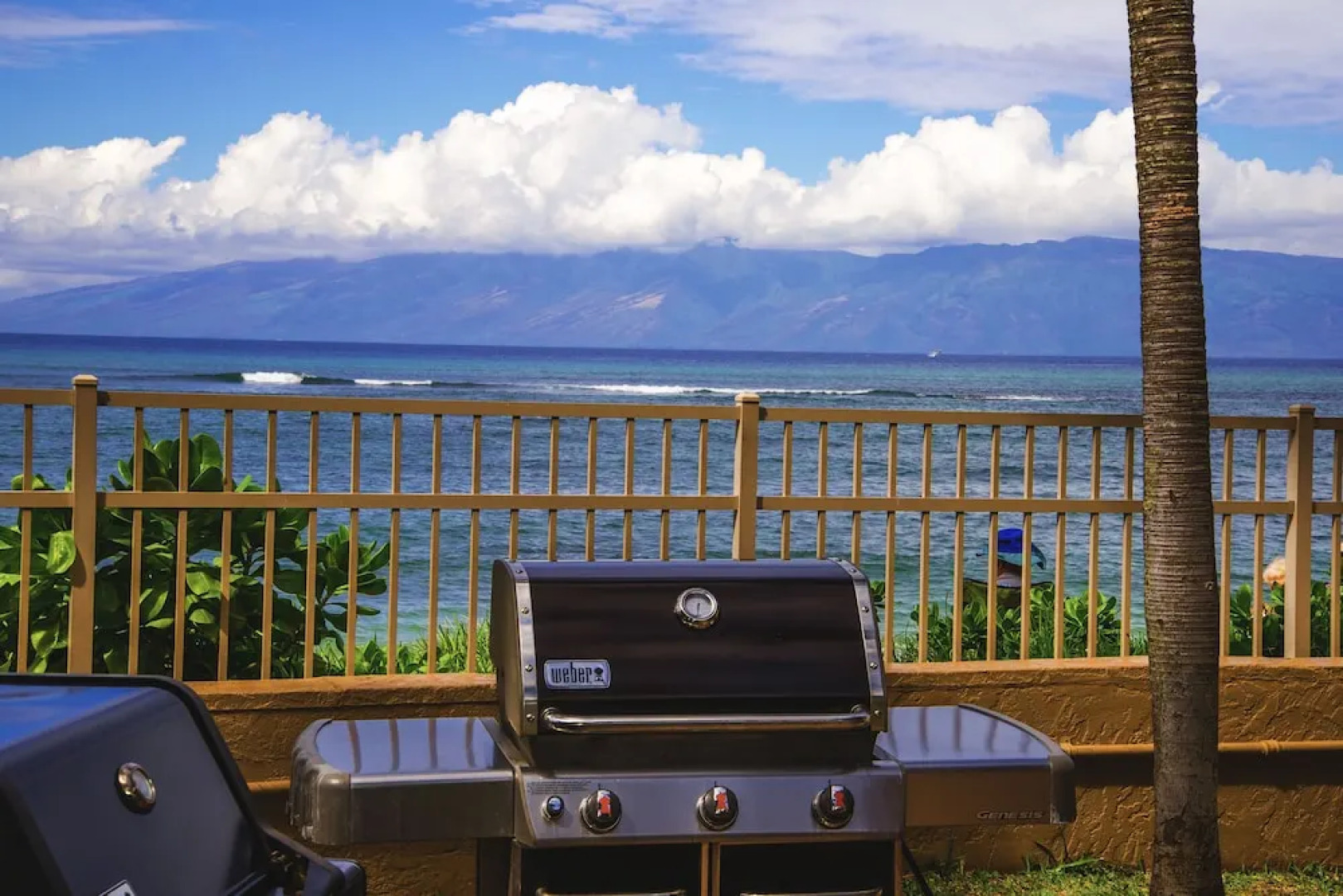 Royal Kahana 318 Studio Bedroom Condo by RedAwning